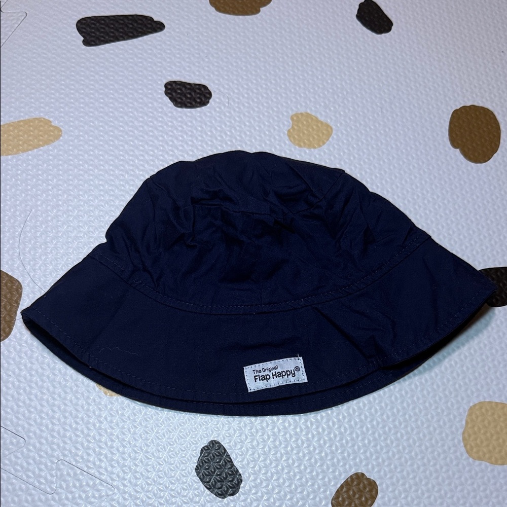 Flap happy bucket hat